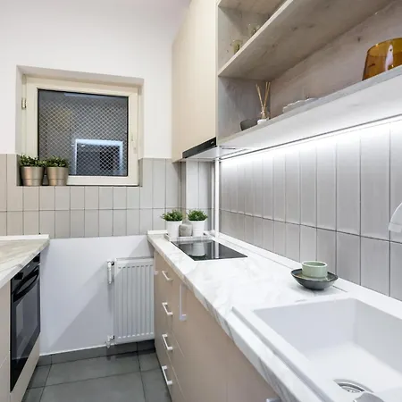 Poweli Center Apartment