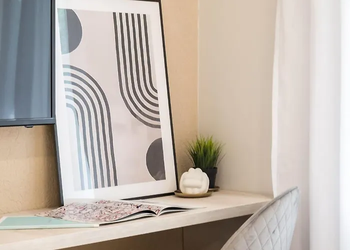 Poweli Center شقة *