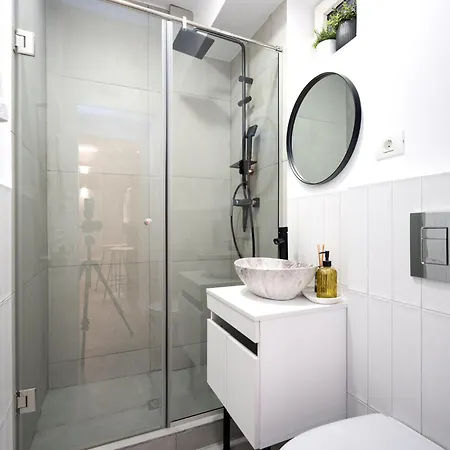 Poweli Center Apartment *